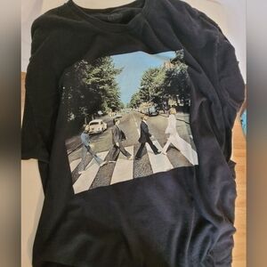 The Beatles "Abbey Road" Graphic T-Shirt - Size 2X